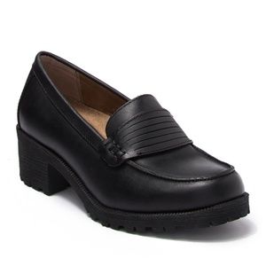 EASTLAND Newbury Loafers in Black, Brand New!